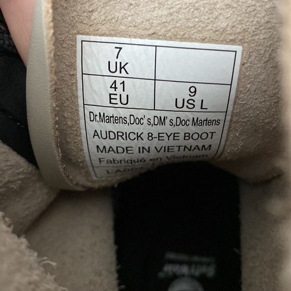 NEW Dr Marten Audrick Platform Lace Up Cobblestone Boot Size 9 - Picture 7 of 8